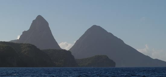 Les deux pitons Sainte Lucie.