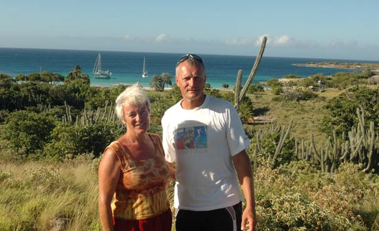 jose et Fanfan sur l'île de la Blanquilla.