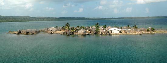 Pris du haut du mât:     Alitupu iles Robison San Blas