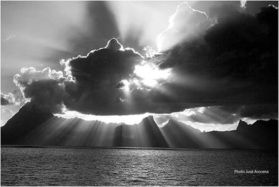 Moorea vue de Tahiti.