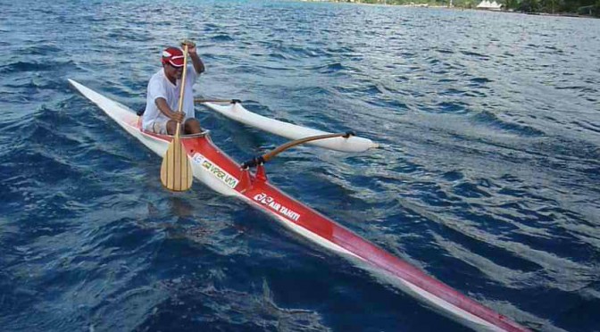 Pirogue polynésienne V1, technique de « suçage de roues »…